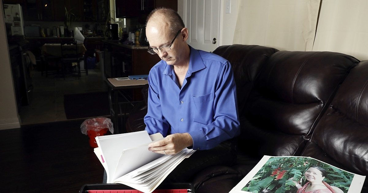 Houston man pleads for wife detained in China | WORLD