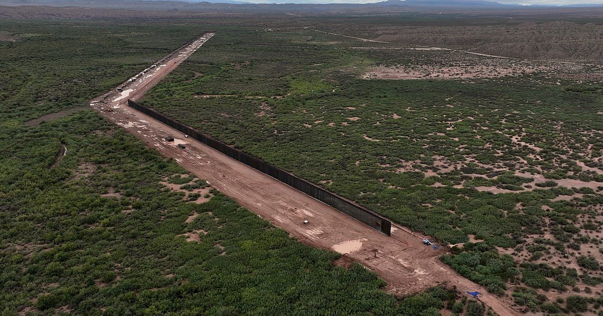Trump officials ask SCOTUS to greenlight Big Bend border wall
