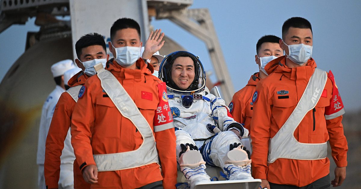 Chinese astronauts return from country's longest space expedition