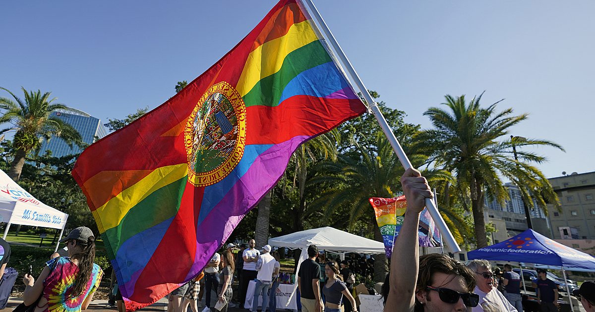 Appeals court upholds Florida law banning kids from drag shows