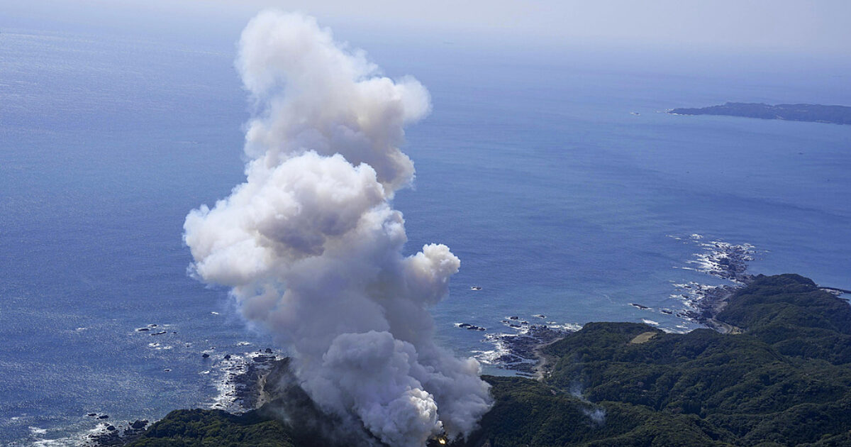Japanese Exploding Face Japanese commercial rocket explodes seconds after launch | WORLD