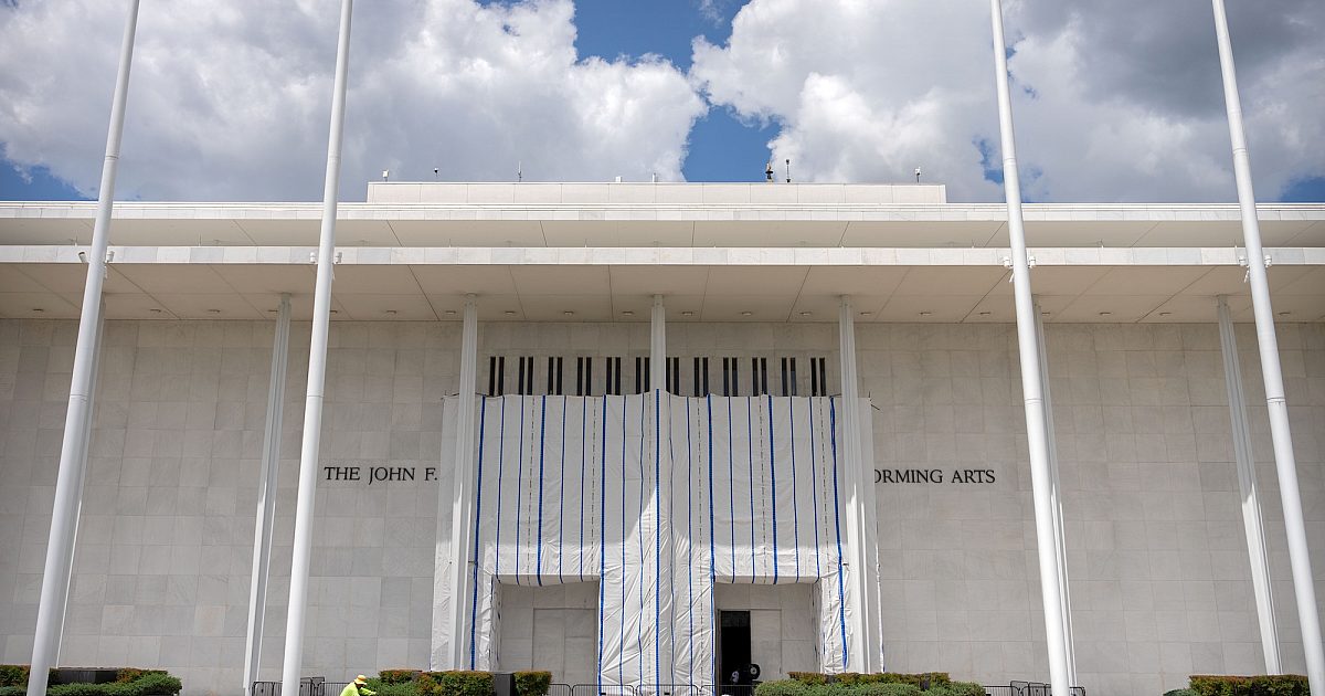 Kennedy Center votes to restore Trump’s name in court order challenge