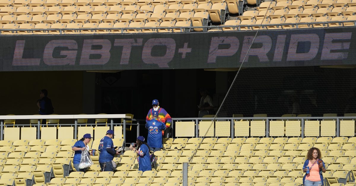 Senator questions MLB warning for players’ Bible verses