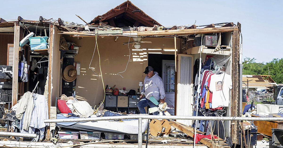 Oklahoma tornadoes kill at least one, storms continue up… | WORLD