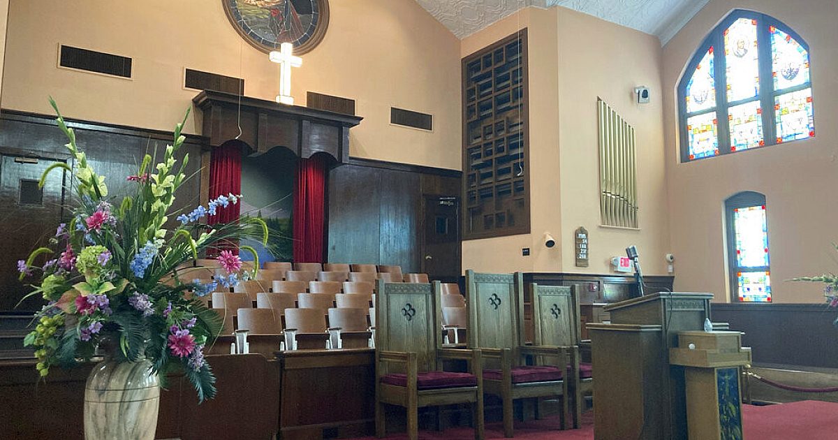 Survey: Most pastors won’t endorse candidates from pulpits | WORLD