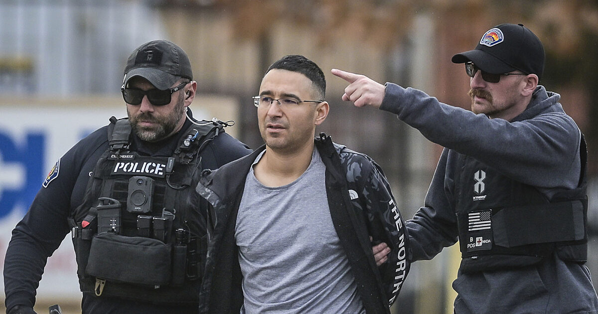 Suspect arrested for drive-by shootings of lawmakers’ homes | WORLD