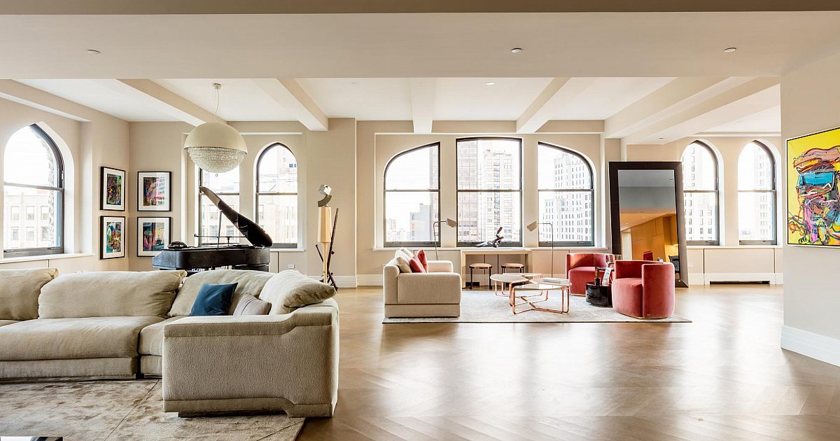 The Empty Suites of the Beautiful Game