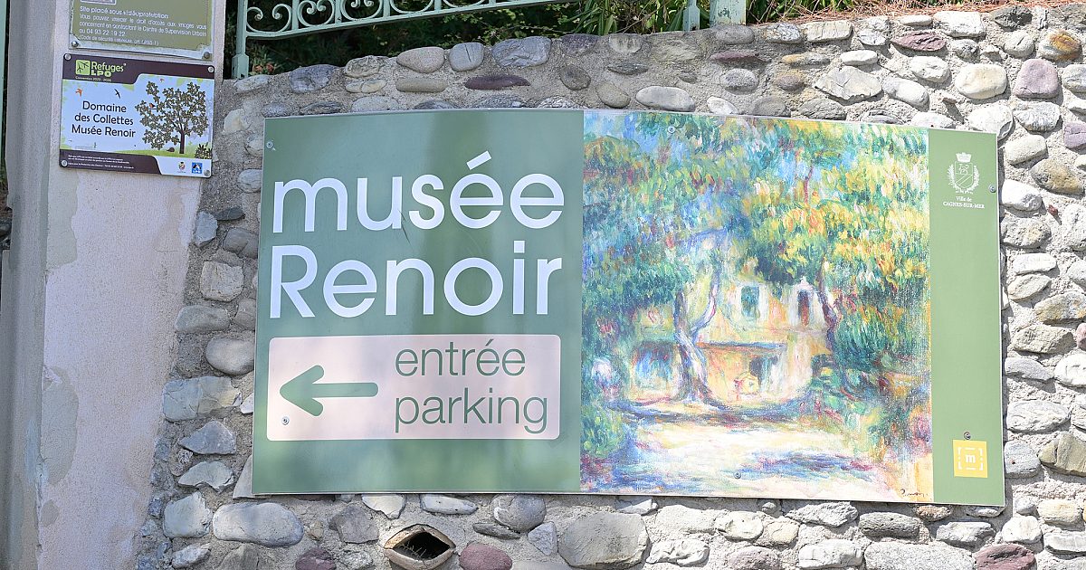 Two Renoir paintings gone after French museum heist