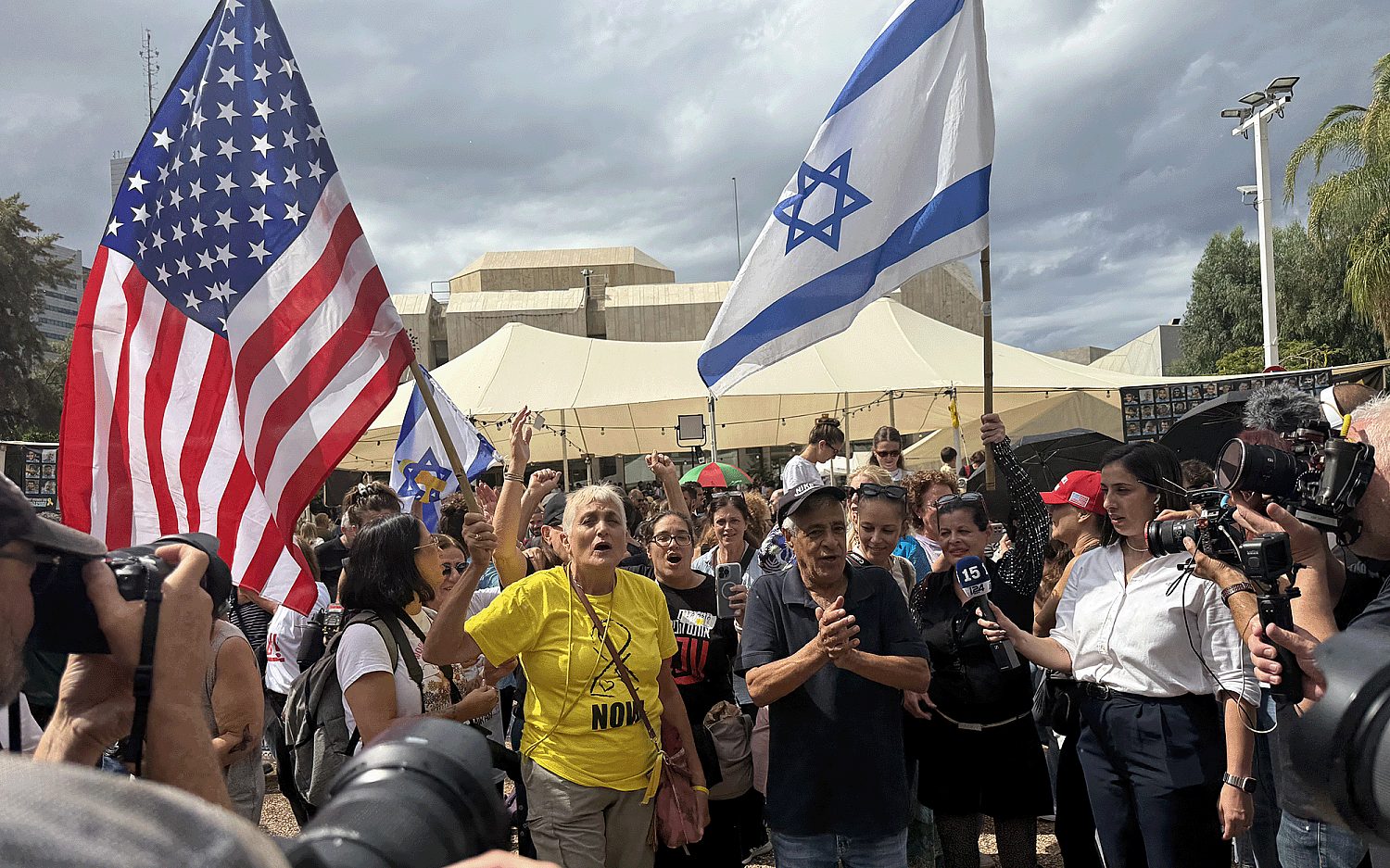 Celebrations rock Hostages Square amid word of ceasefire deal