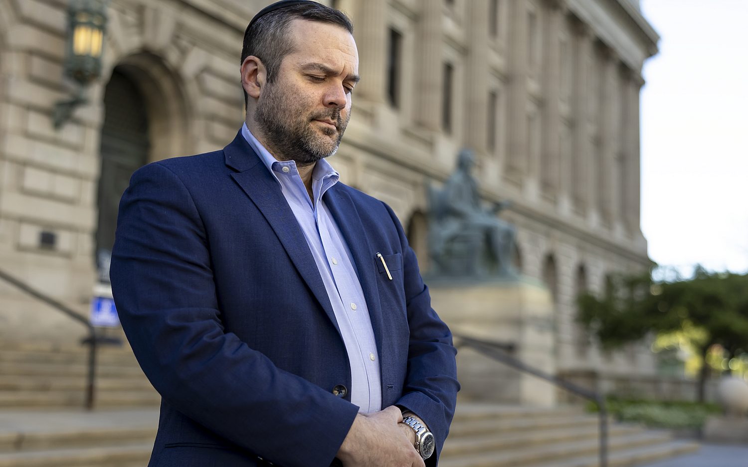 Jewish man argues to SCOTUS﻿ for right to pray without permit