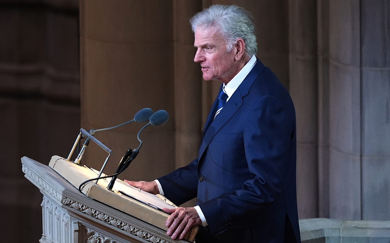 Vietnam pledges religious freedom in meeting with Franklin Graham
