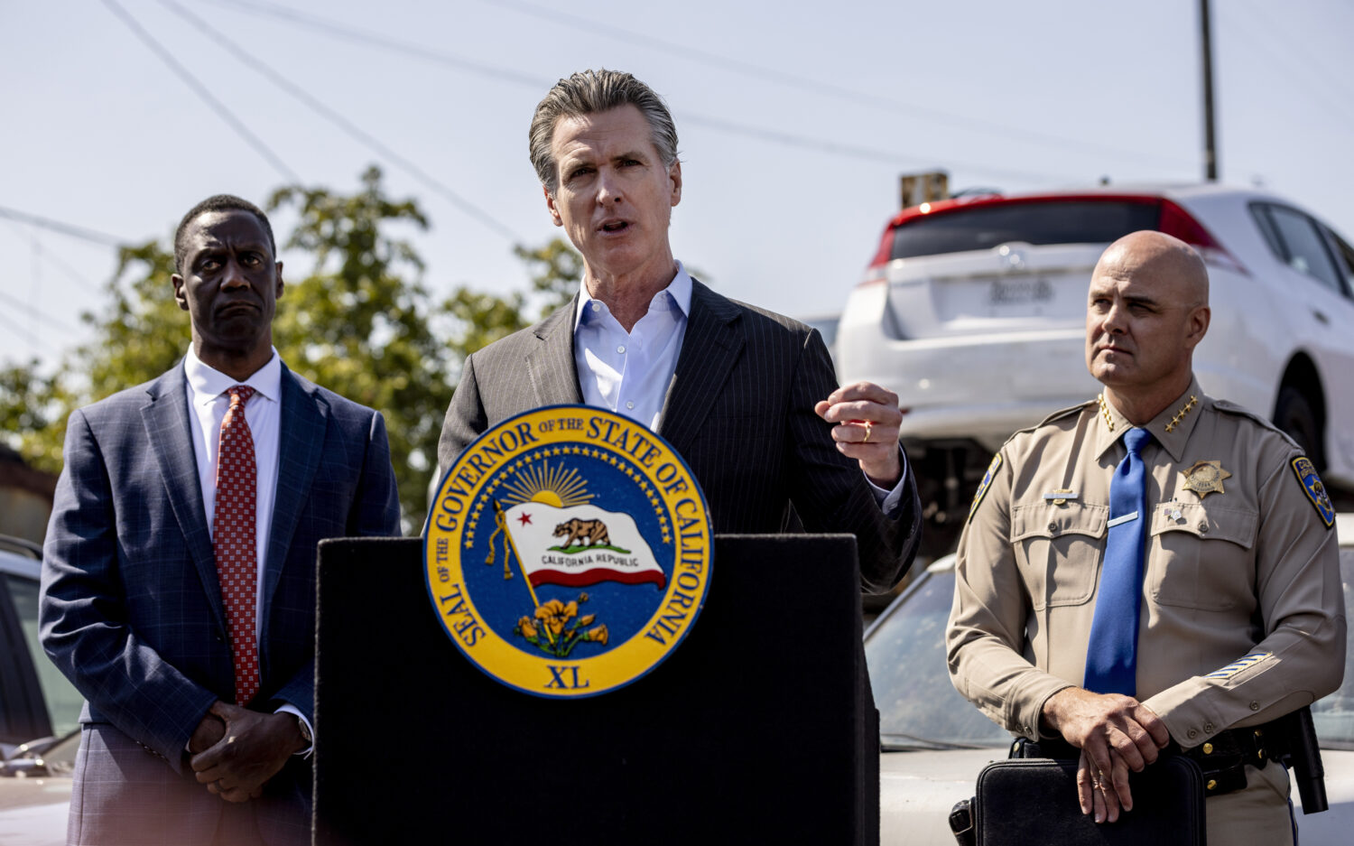 California bans policies mandating parental notification for pronoun changes