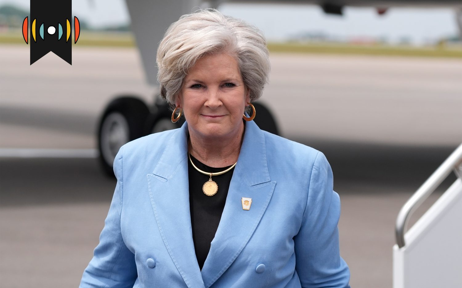 Moneybeat: Encouraging sign on staff