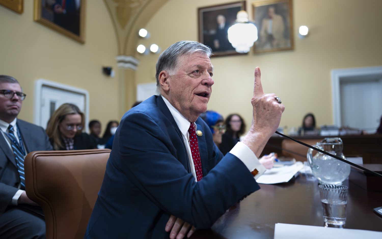 House’s stop-gap spending bill faces tough sell in Senate
