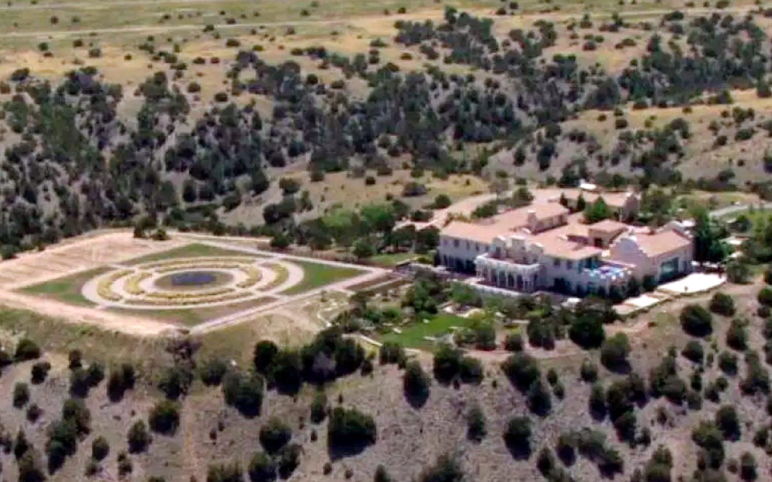 Officials search New Mexico ranch previously owned by Jeffrey Epstein