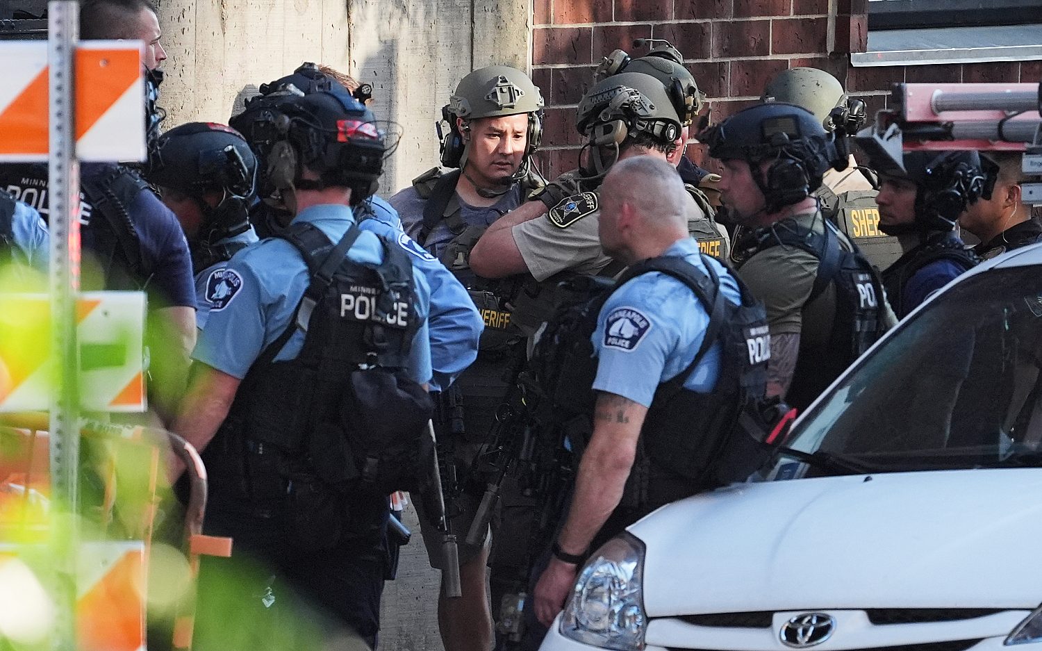 Three dead in Minneapolis shooting; Officers’ response praised