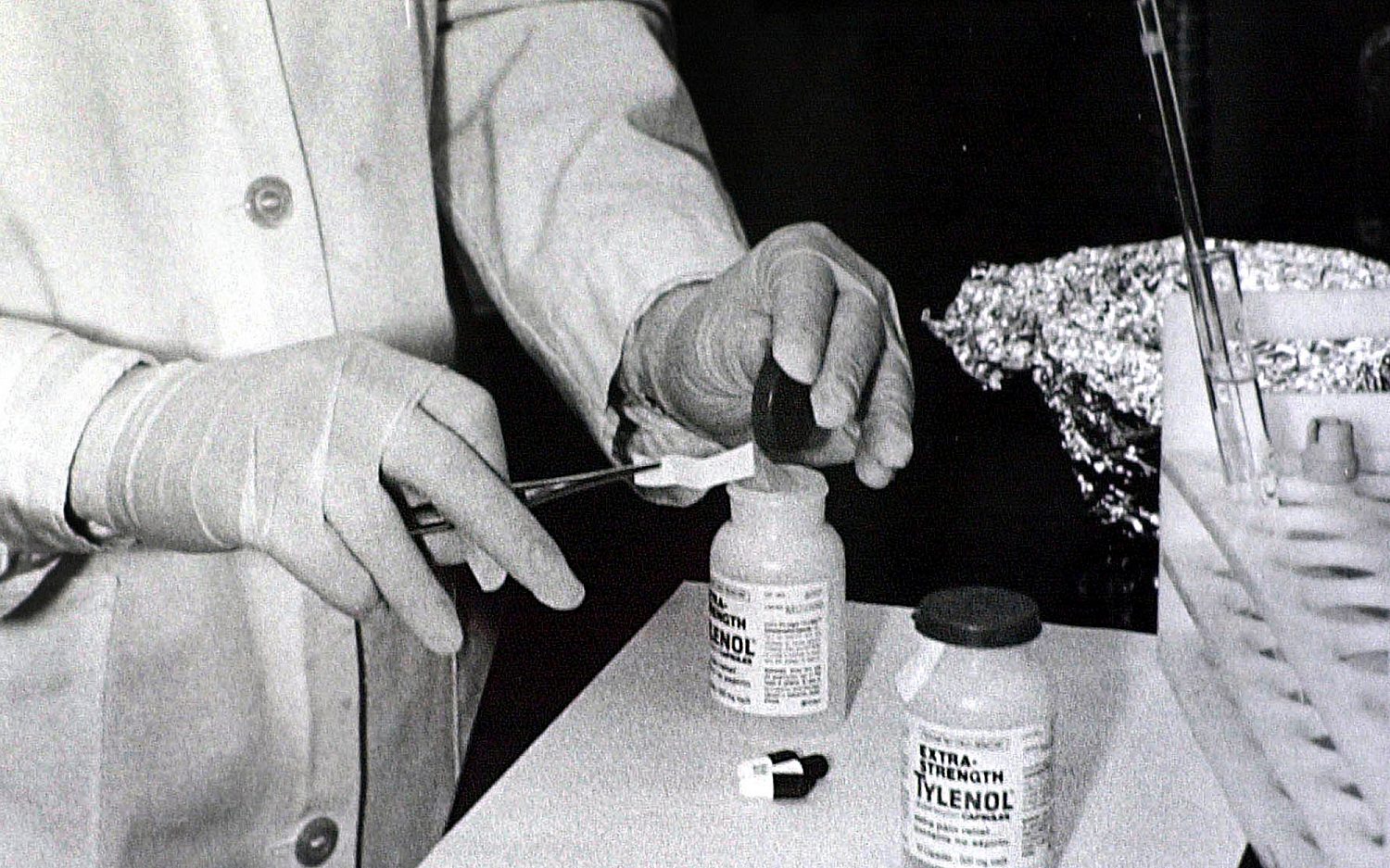 Police say John Doe possible link to Chicago Tylenol Murders