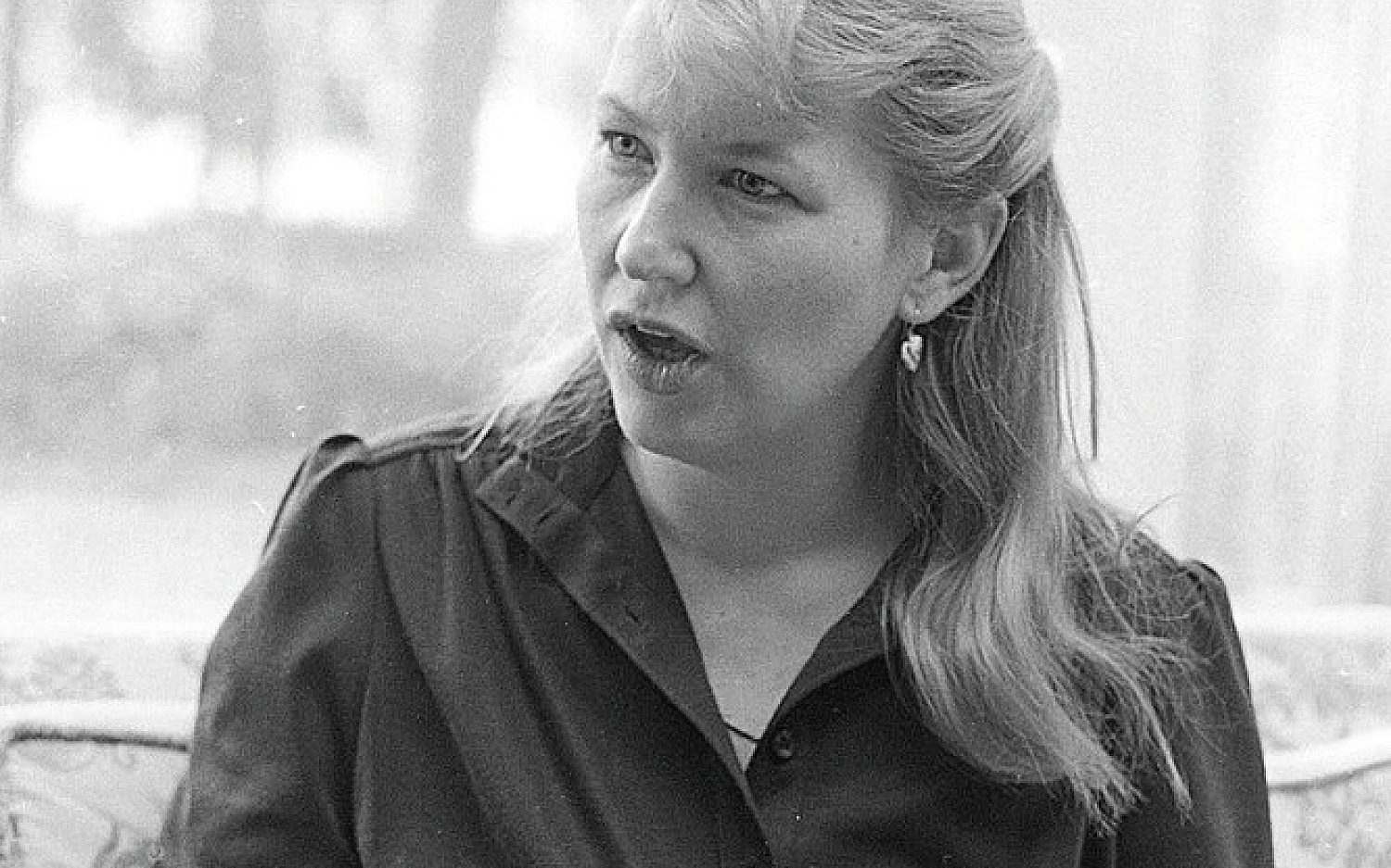 Pulitzer Prize-Winning author Annie Dillard dies at 81