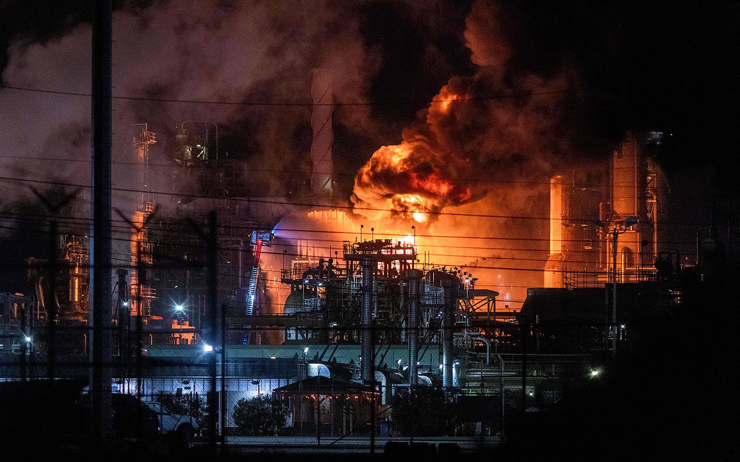 Massive oil refinery fire breaks out near L.A.