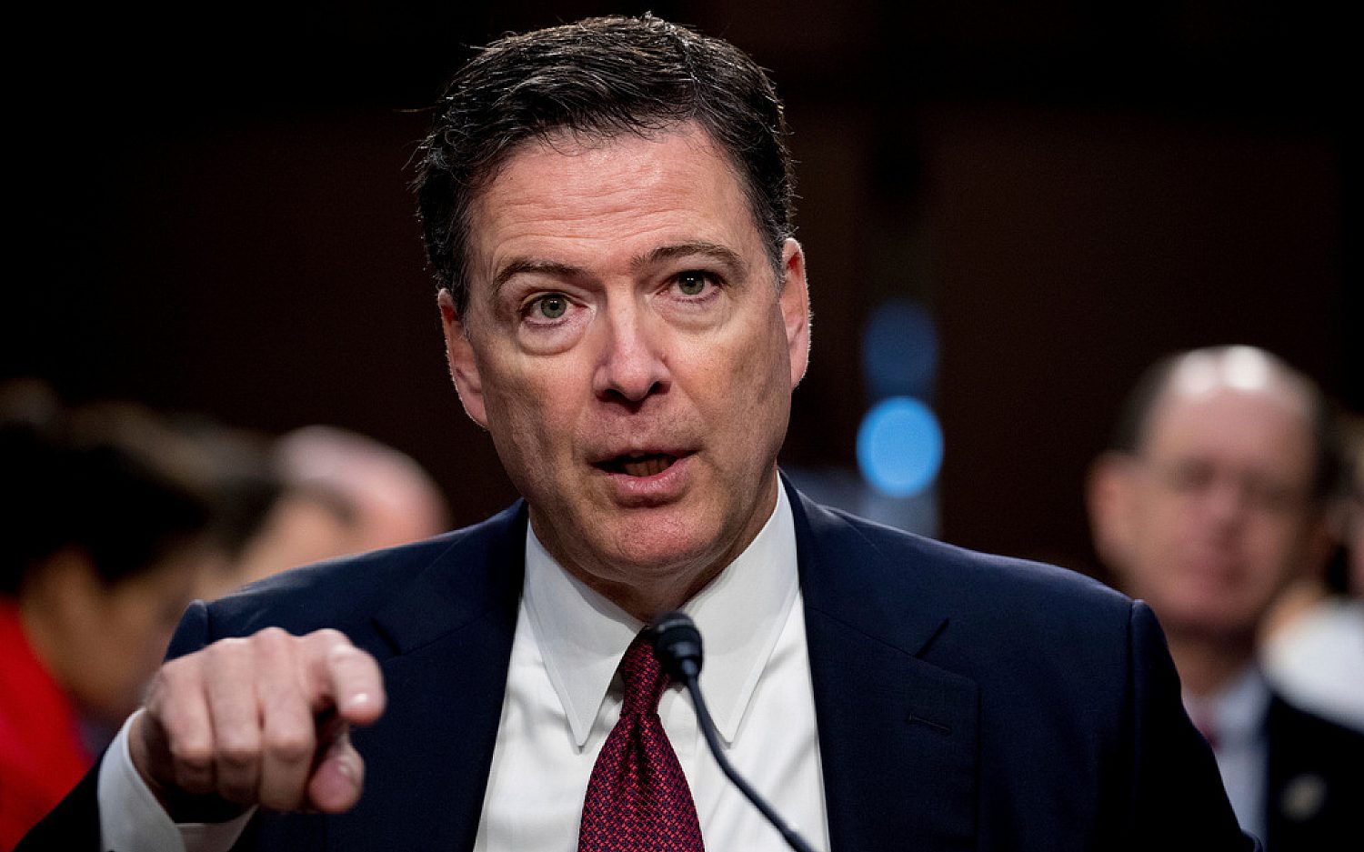 Federal prosecutors charge former FBI head