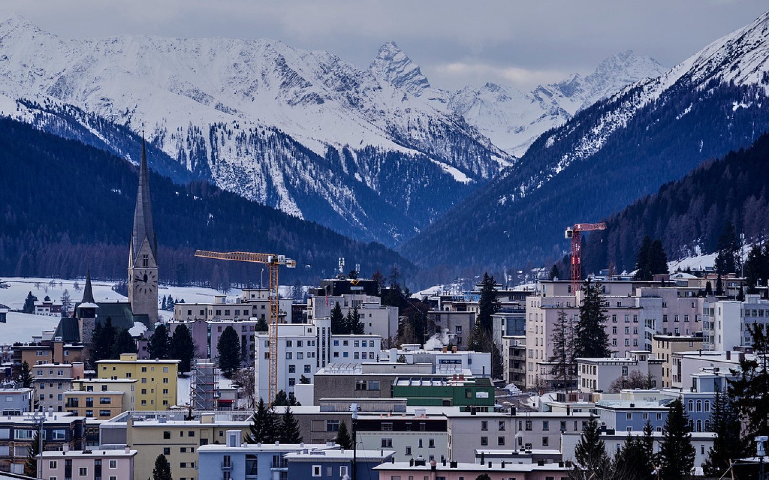 Switzerland plans vote on landmark population cap