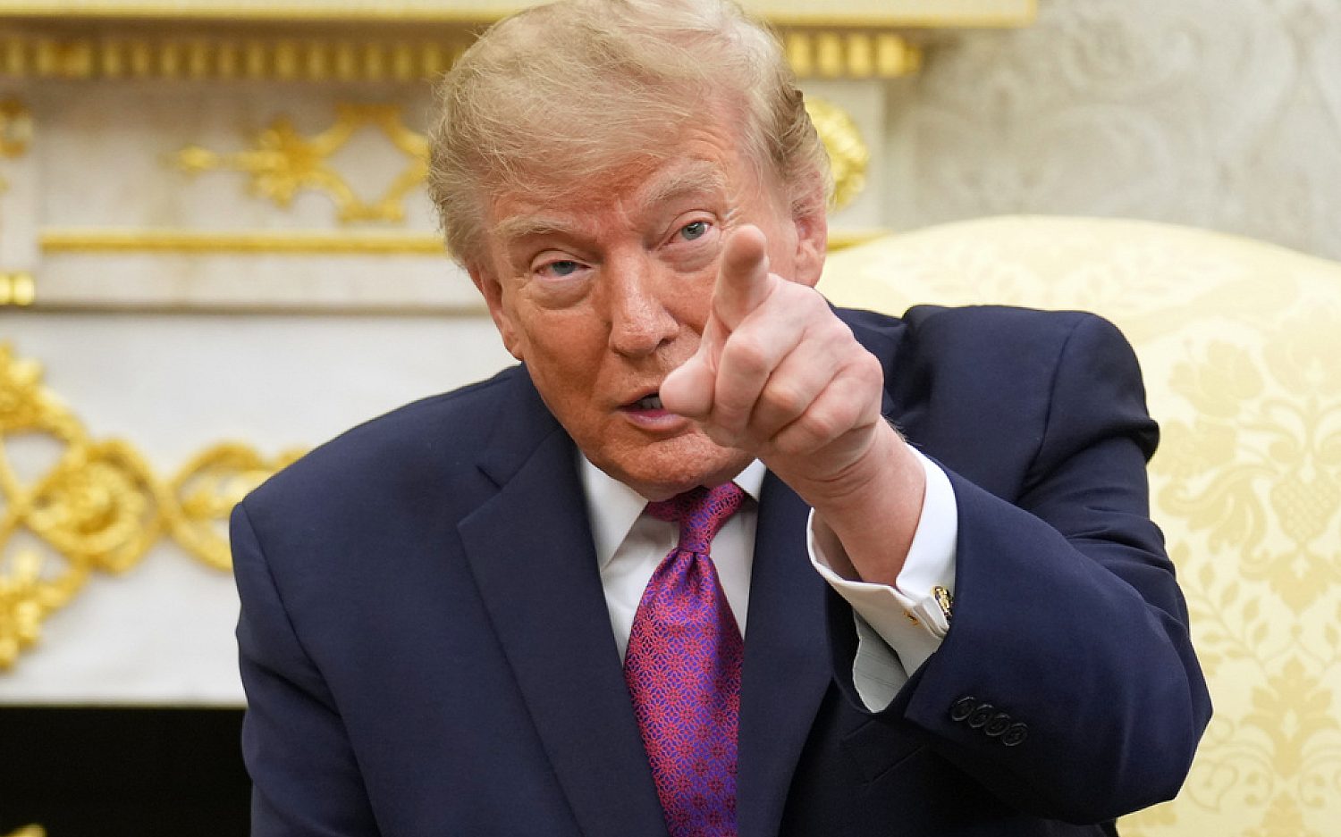 Judge dismisses Trump lawsuit over <em>Des Moines Register</em> poll