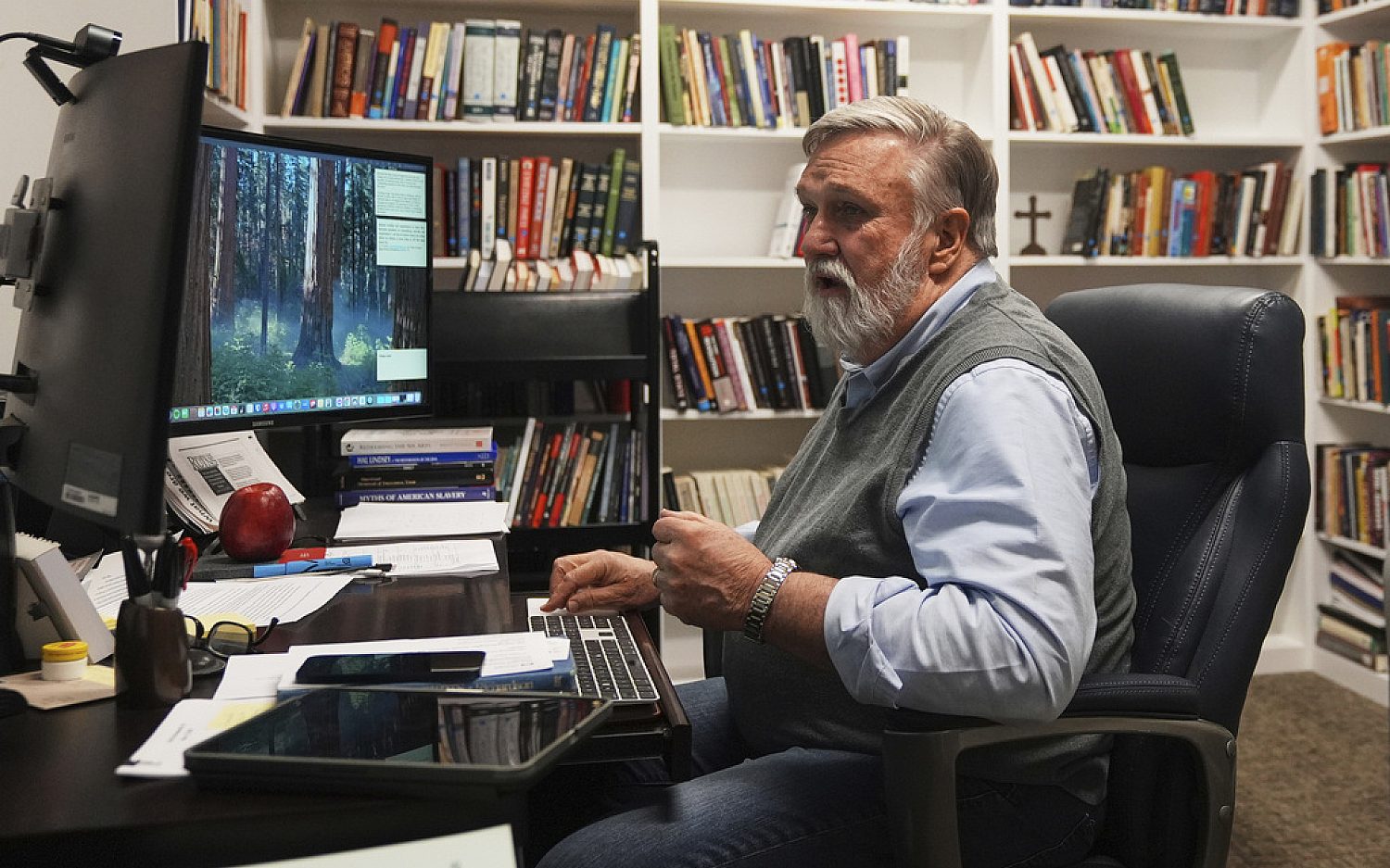 Controversial Pastor Doug Wilson preaches at the Pentagon | WORLD