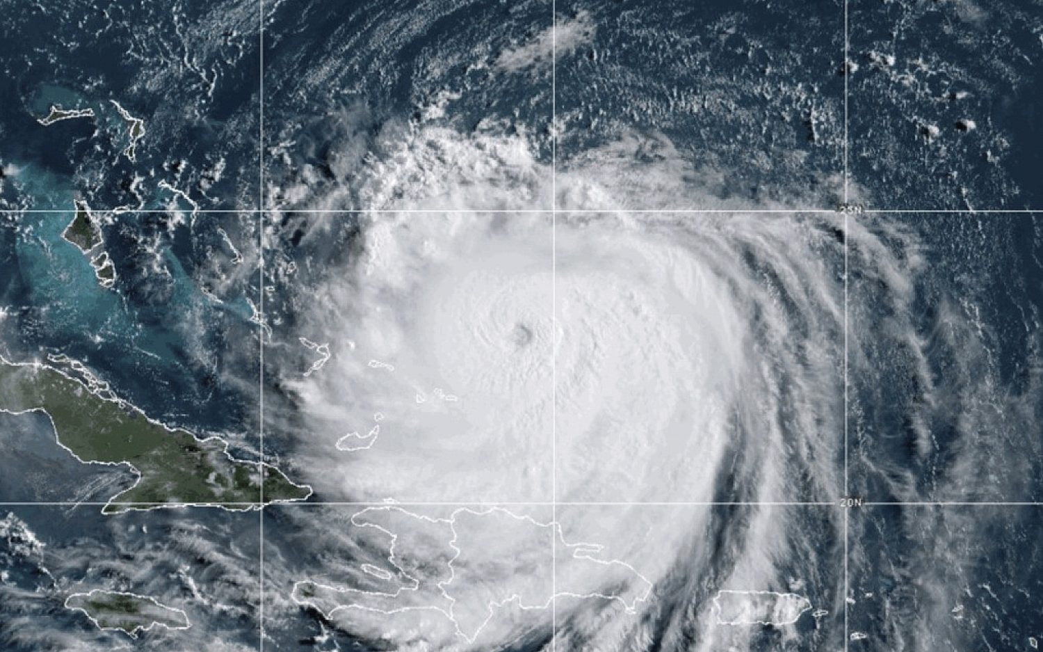 Category 4 Hurricane Erin churns off East Coast