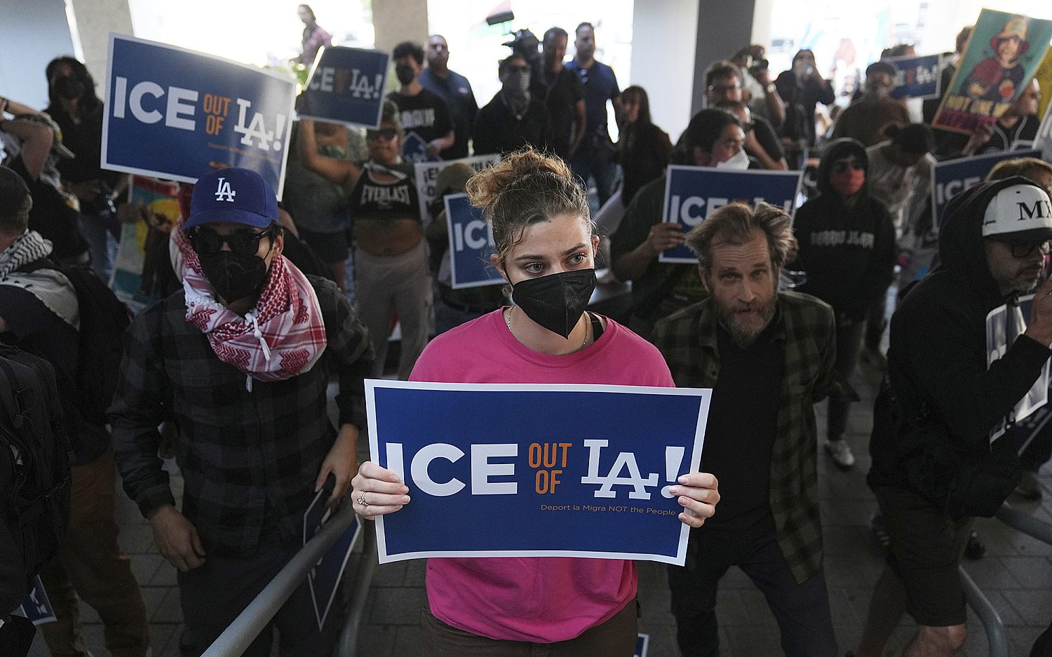 Trump expands immigration crackdown to California prisons