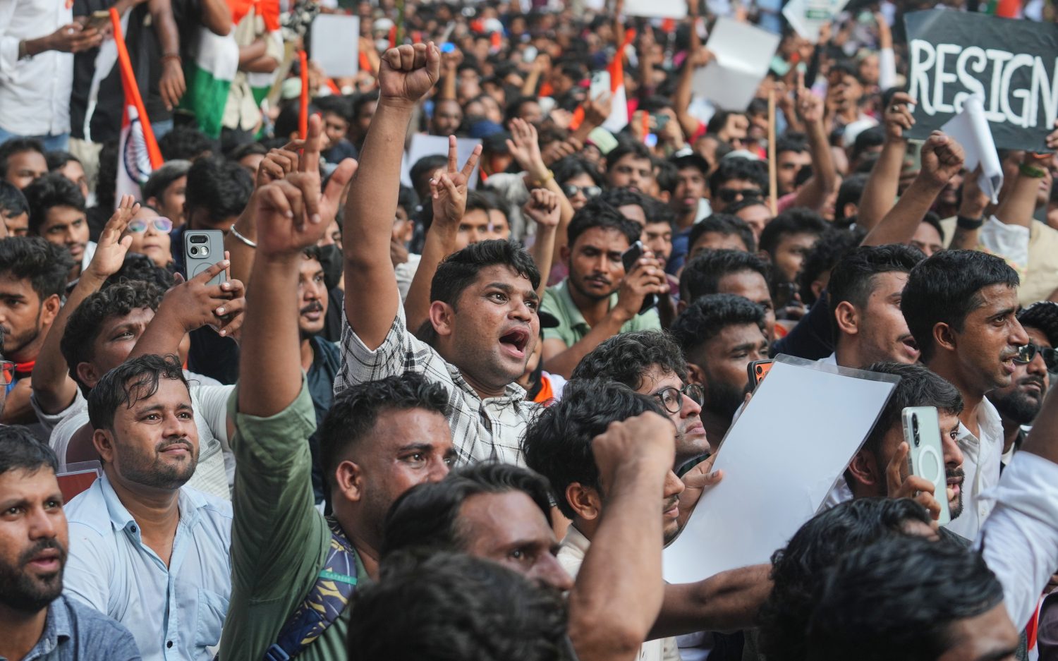 Indian youth reignite protests