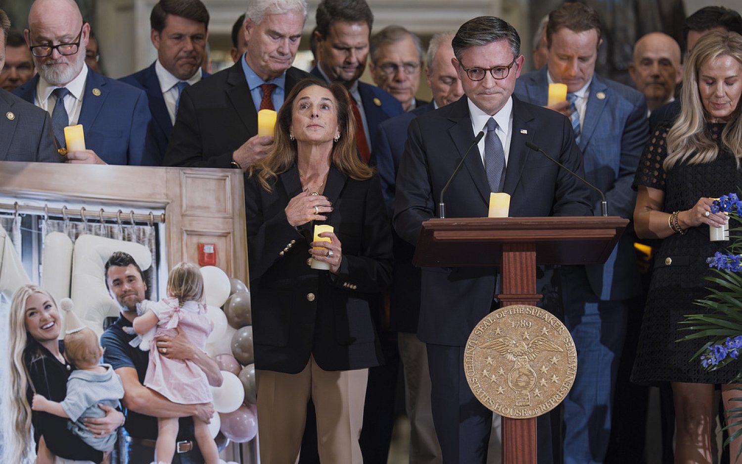 Bipartisan group of lawmakers hold vigil for Charlie Kirk