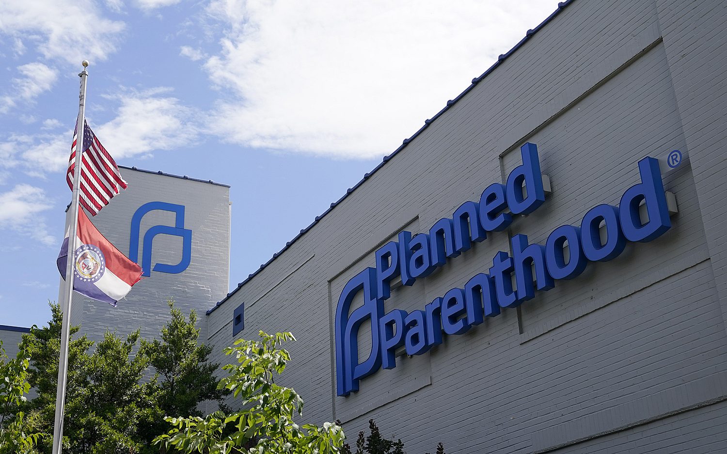 Judge blocks Medicaid funding ban for some Planned Parenthood locations