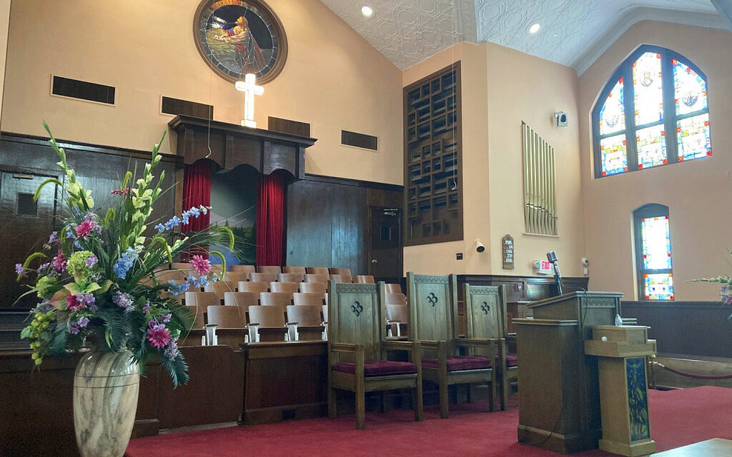 Survey: Most pastors won’t endorse candidates from pulpits