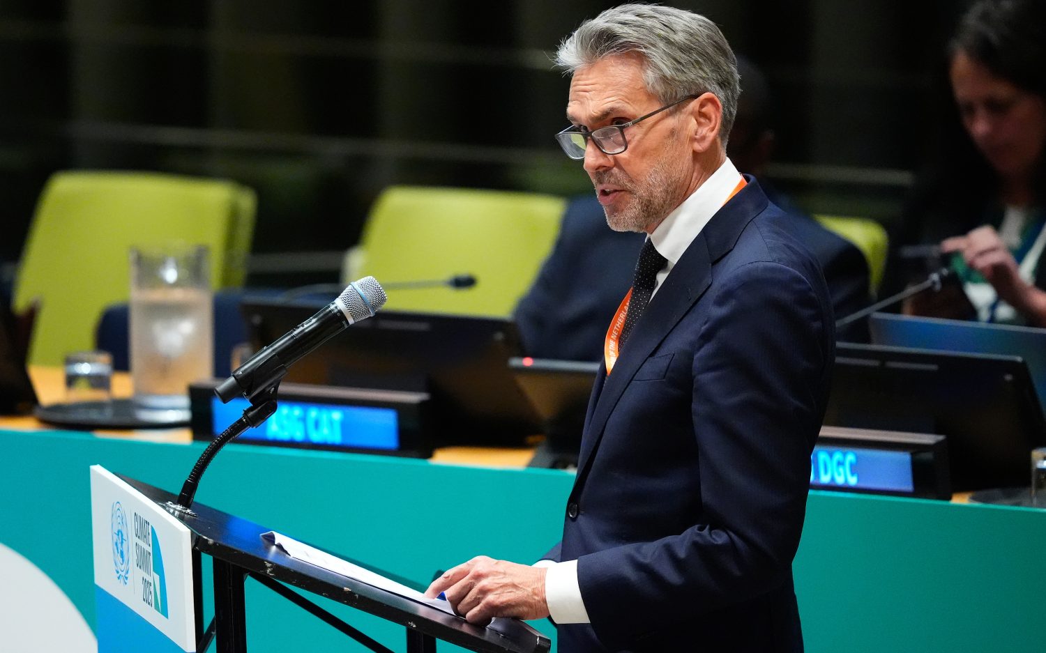 Netherlands asks UN members to ban AI-controlled nukes