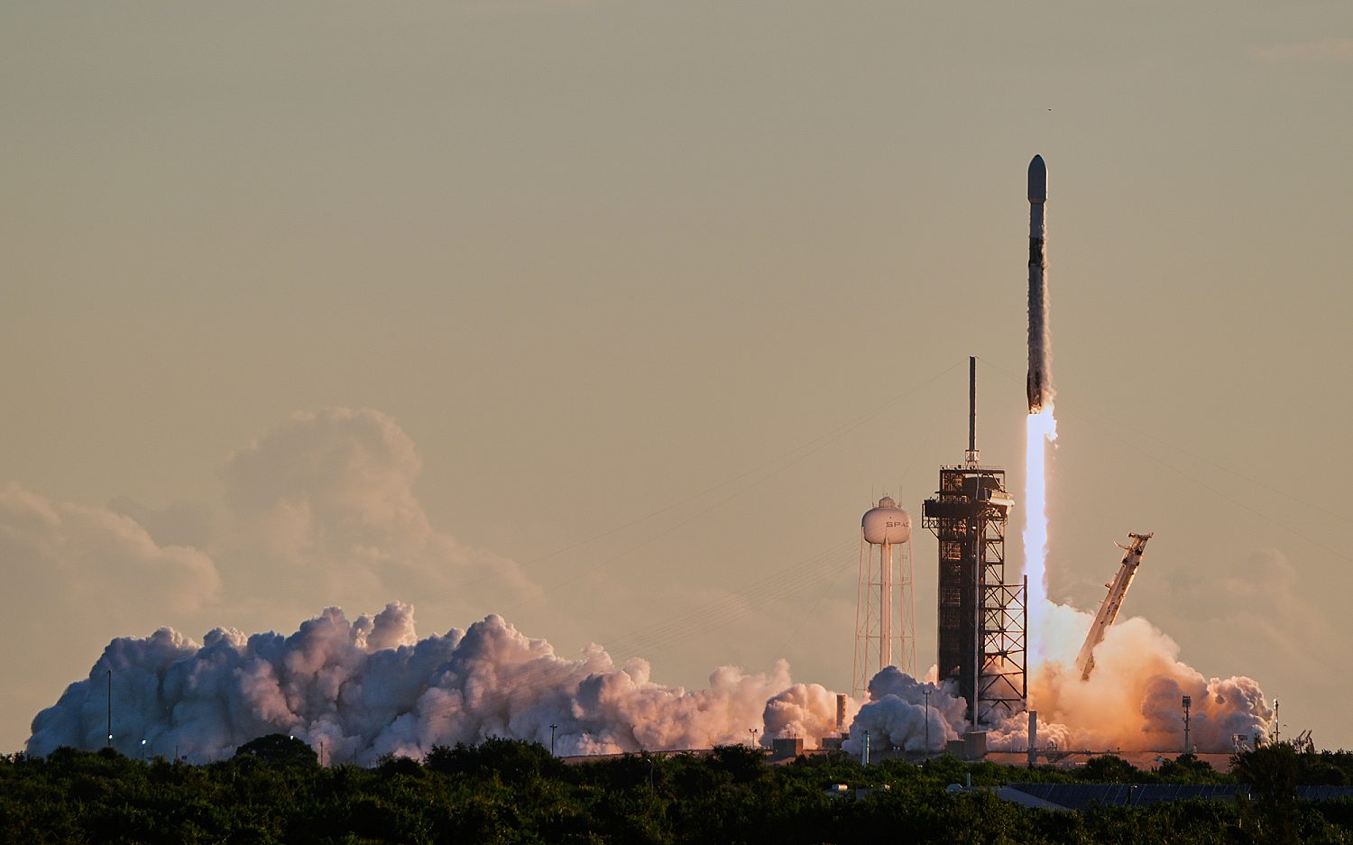 SpaceX launch carries trio of probes to eye space weather