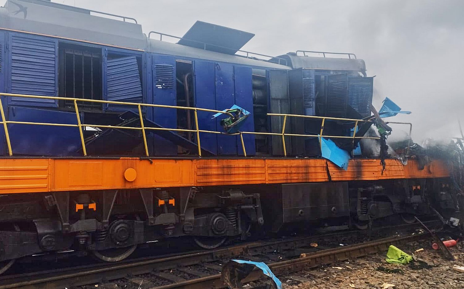Russia reportedly struck train station while former CIA director there