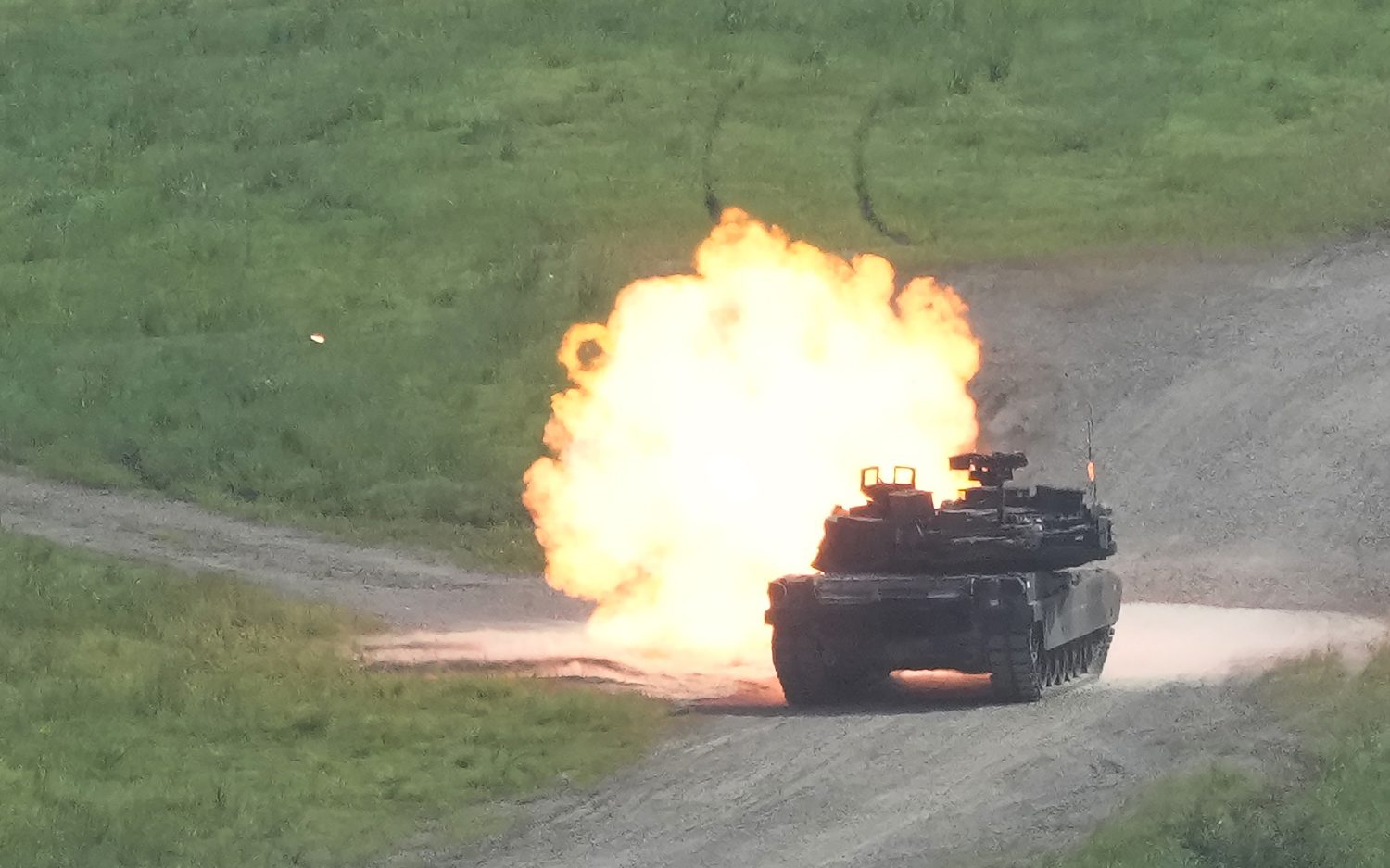 Active-duty soldier tried to give Russia tank info, DOJ says