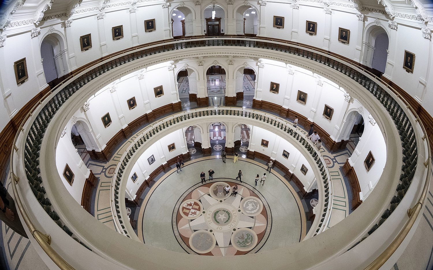 Texas Gov. Greg Abbott signs redistricting plan into law