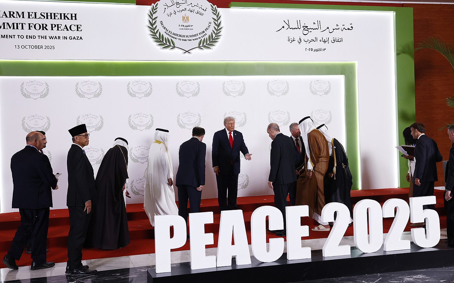 Trump jets to Egypt for Gaza peace summit