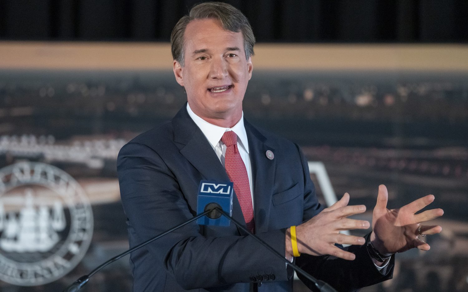 Virginia school policies on gender broke law, governor says