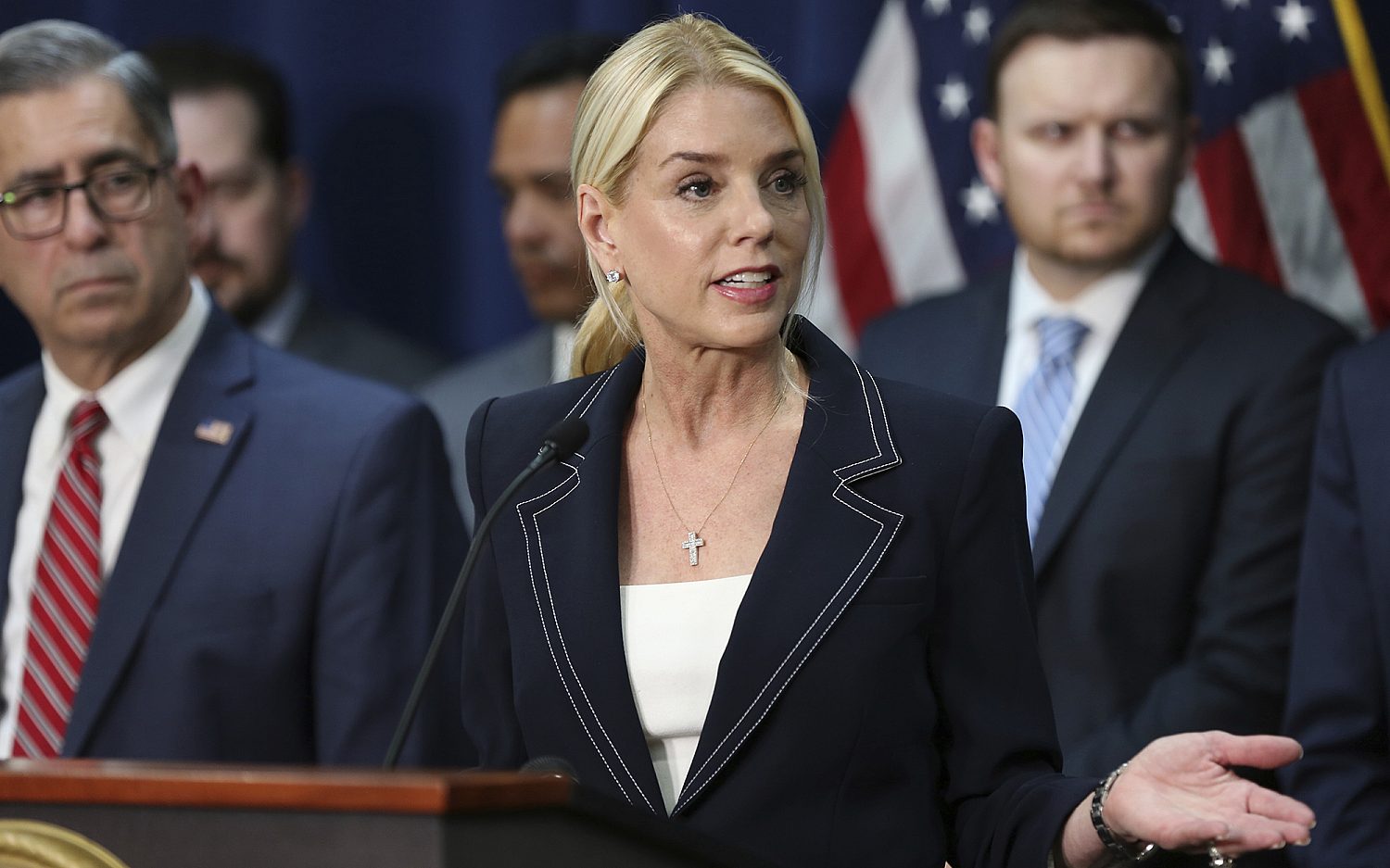 Trump sues Illinois over tuition, scholarships for illegal migrants