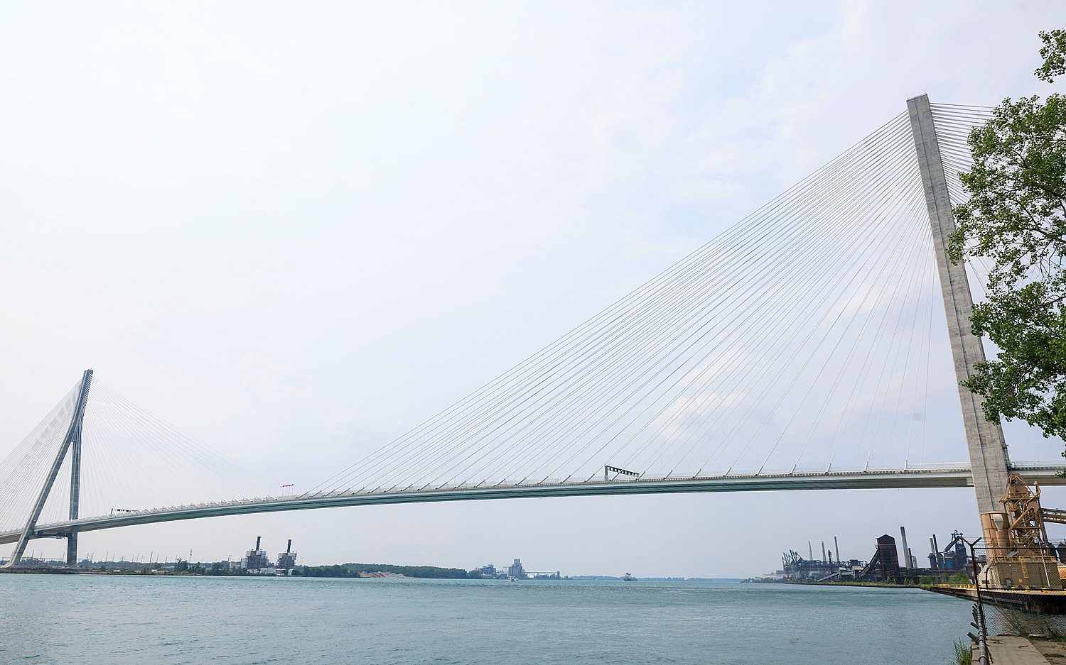 Michigan-Canada bridge opens after renewed Trump tariffs