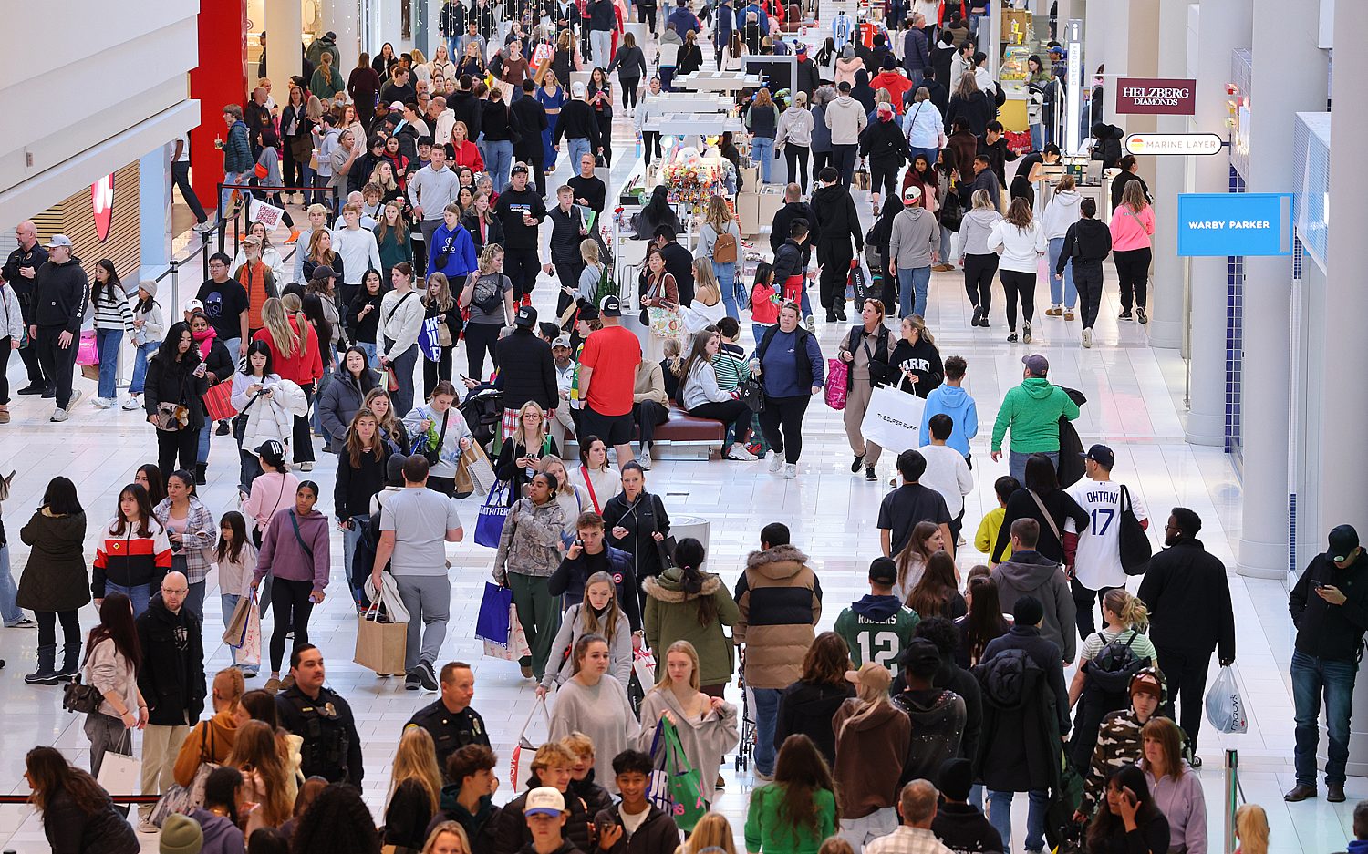FBI stops ISIS-inspired Mall of America shooting plot
