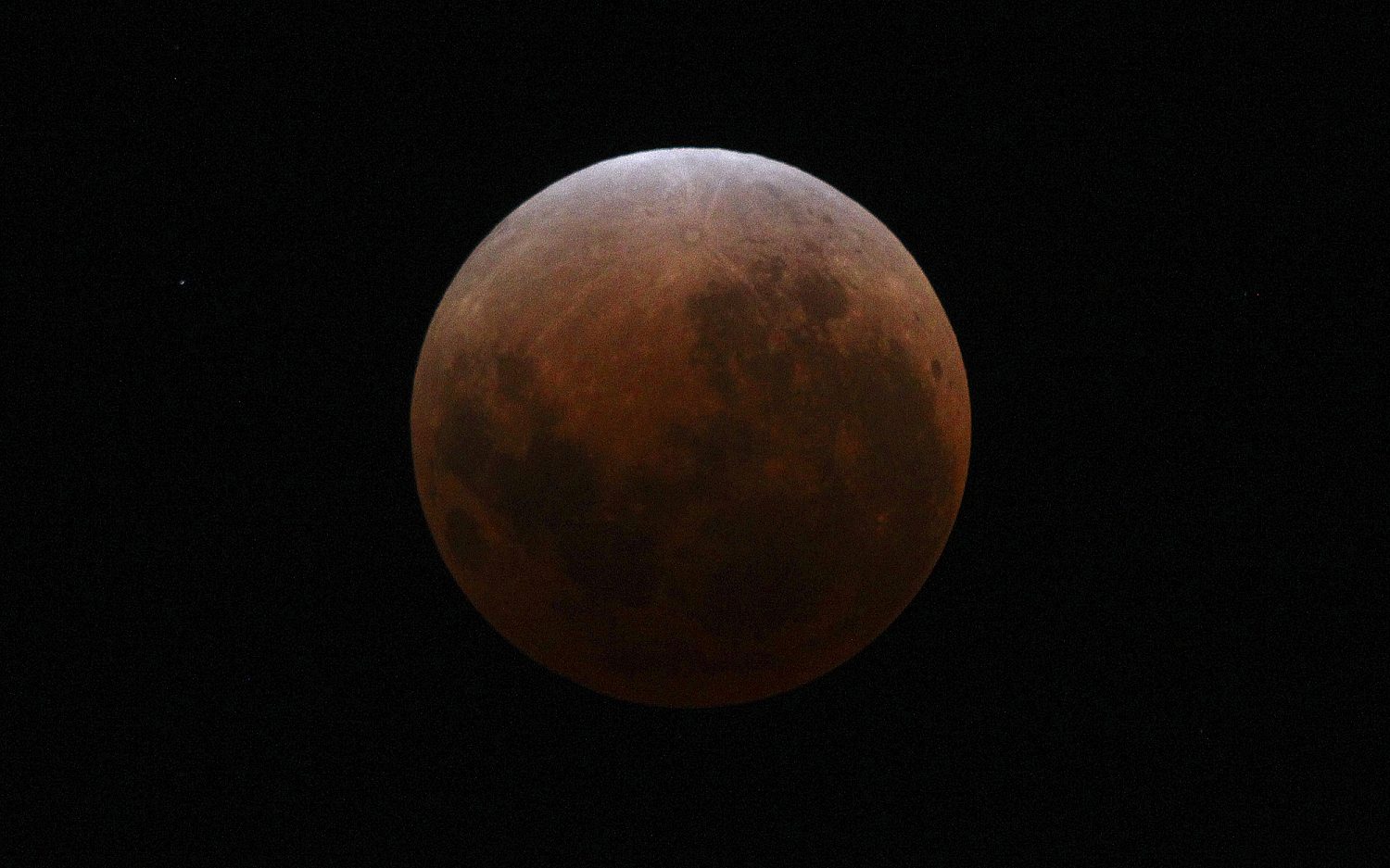 WATCH LIVE: Partial lunar eclipse to take place Thursday night