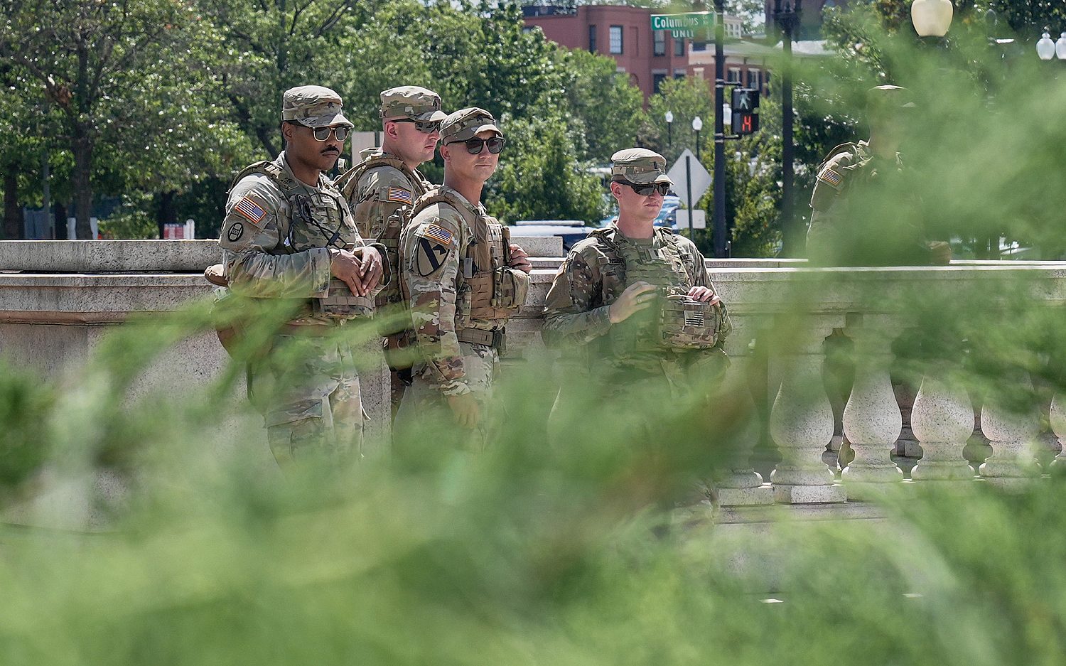 Trump administration authorizes National Guard to carry guns