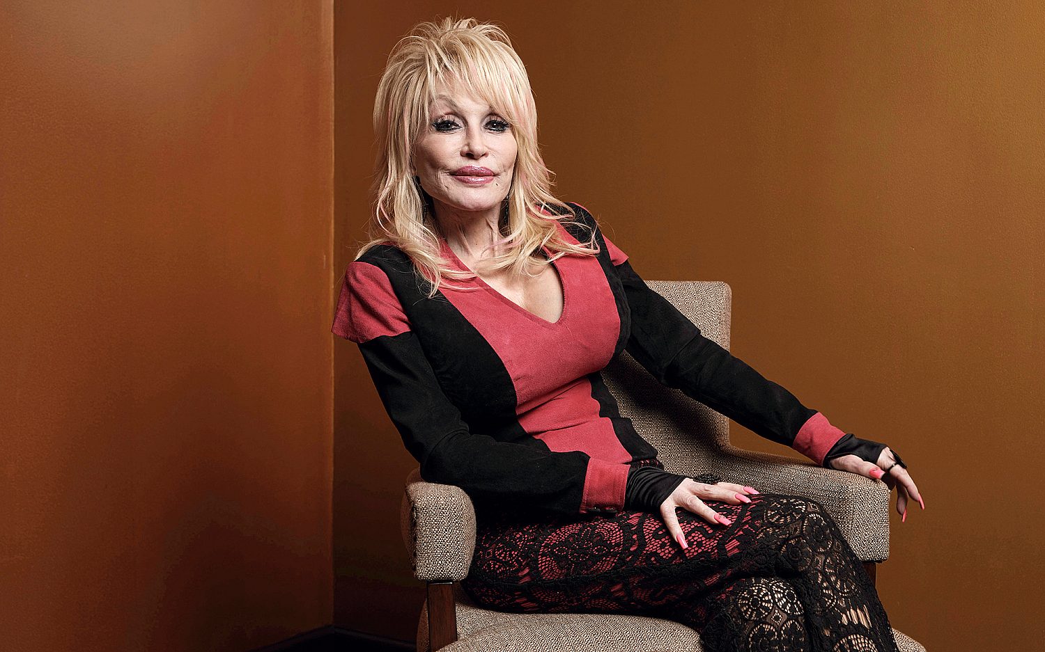 Singer-songwriter Dolly Parton dead at 80