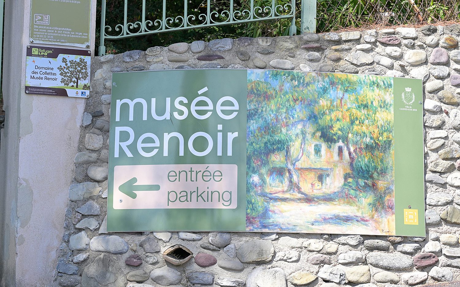 Two Renoir paintings gone after French museum heist