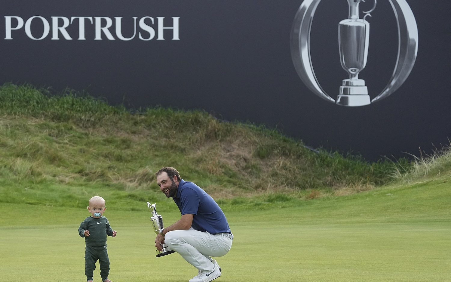 Scottie Scheffler touted as rising Tiger Woods after dominating British Open