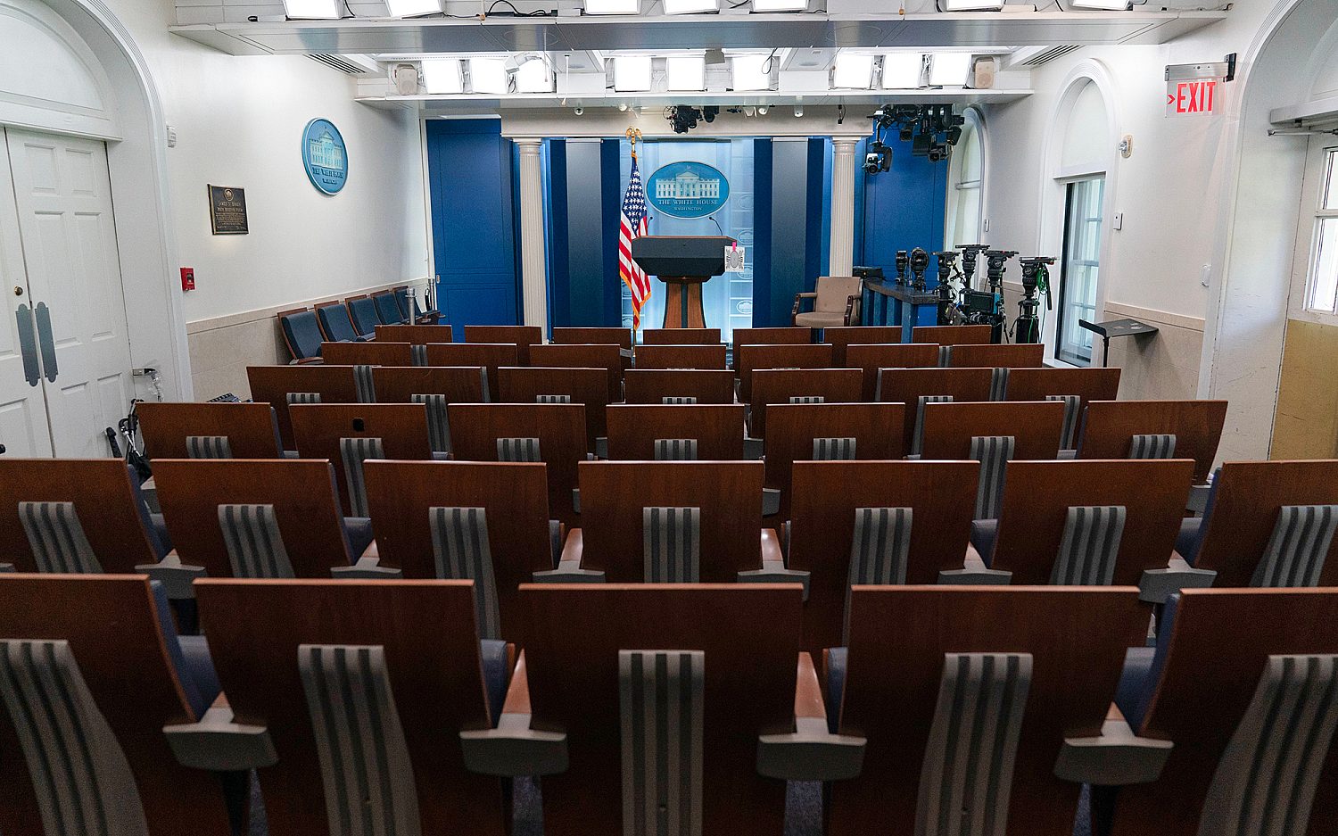 Judge pauses Trump’s White House media ban